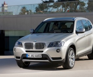 The design of the new BMW X3 conveys elegance, agility and ruggedness. Up front, the
